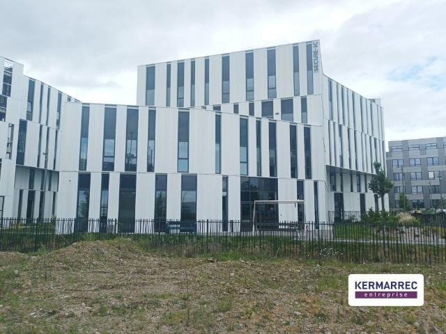 Prestigieux bureau de 460 m2 en location Cesson Sévigné, France