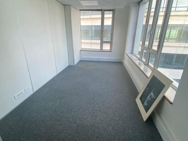Prestigieux bureau de 518 m2 en location Colombes, Île de France