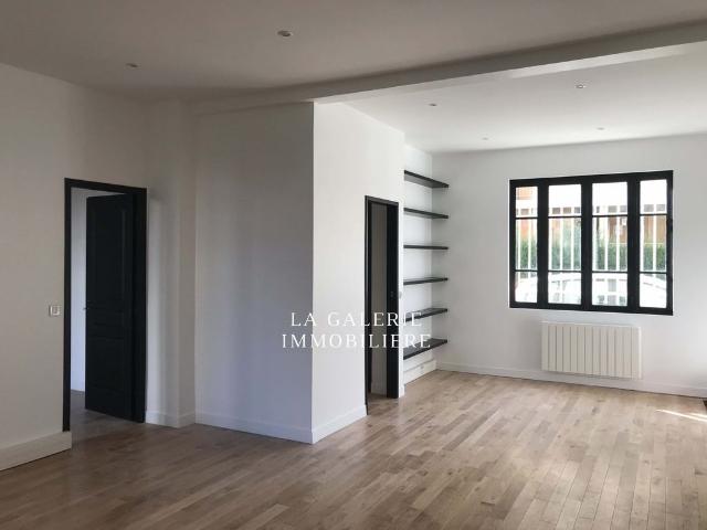 Prestigieux bureau de 61 m2 en location Courbevoie, France