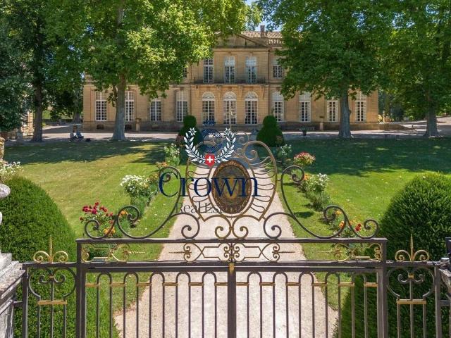 Prestigieux château de 1600 m2 en vente Manosque, Provence Alpes Côte d'Azur