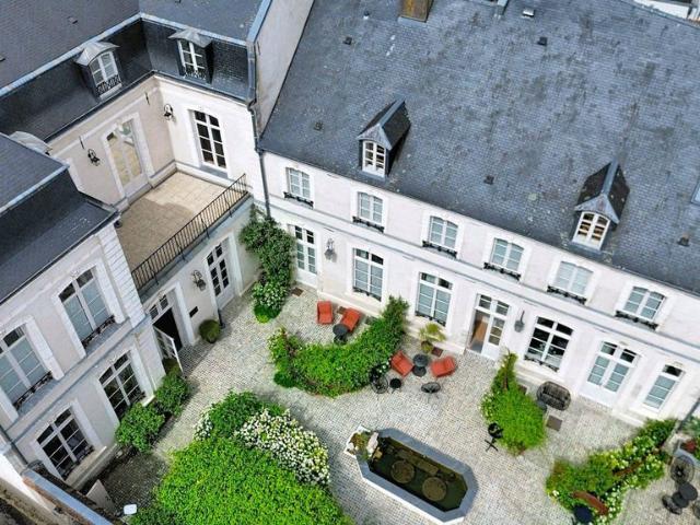 Prestigieux château de 380 m2 en vente Montreuil sur Mer, France