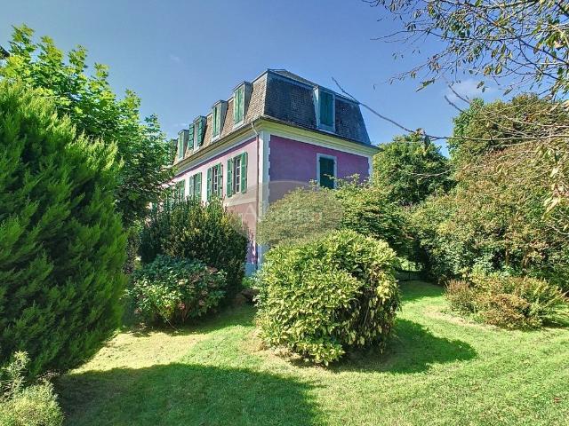 Prestigieux château de 303 m2 en vente Lourdes, France