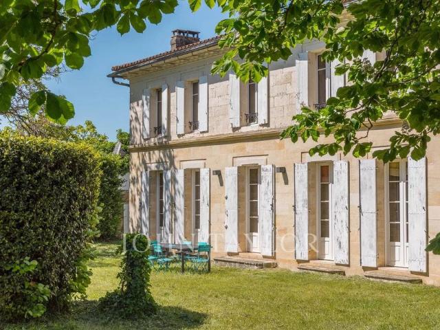 Prestigieux château de 301 m2 en vente Saint Émilion, France