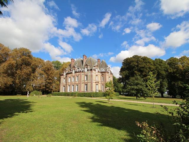 Prestigieux château de 730 m2 en vente Gournay en Bray, Normandie