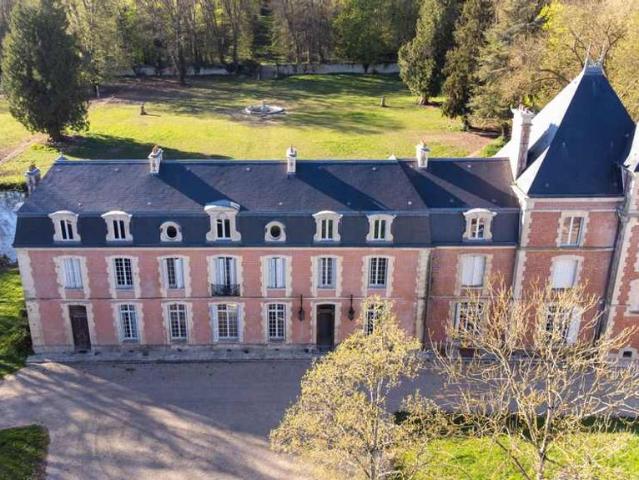 Prestigieux château de 800 m2 en vente Seraincourt, France