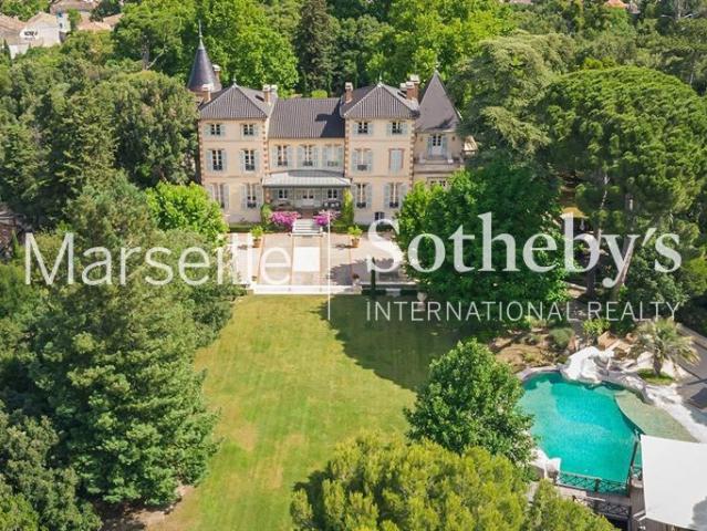 Prestigieux château de 1000 m2 en location Marseille, Provence Alpes Côte d'Azur