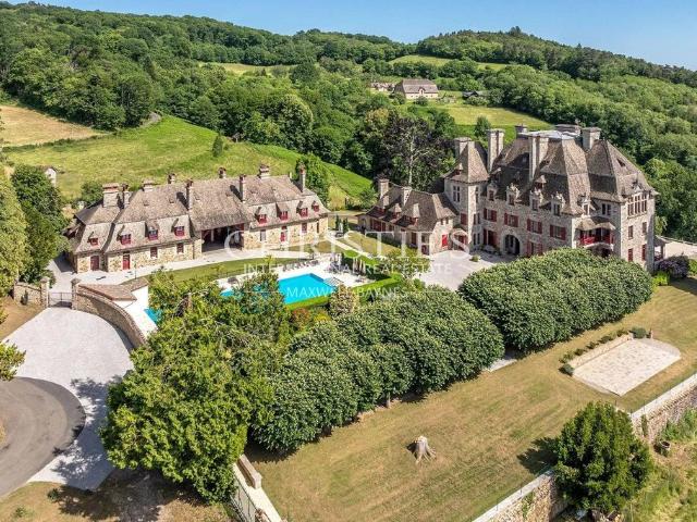 Prestigieux château en vente Beaulieu sur Dordogne, Nouvelle Aquitaine