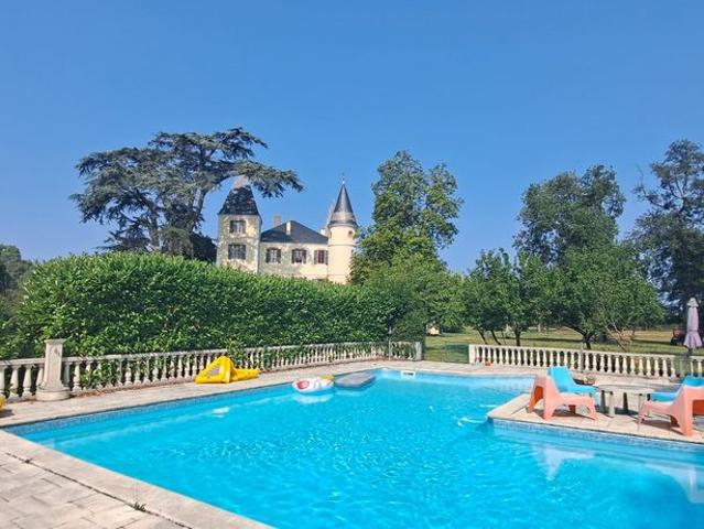 Prestigieux château en vente Bois de la Pierre, Occitanie
