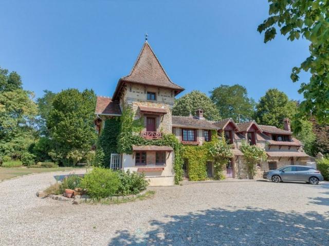 Prestigieux château en vente Fontainebleau, France