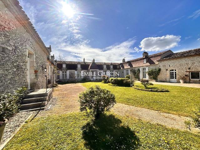 Prestigieux château en vente La Sauvetat sur Lède, France