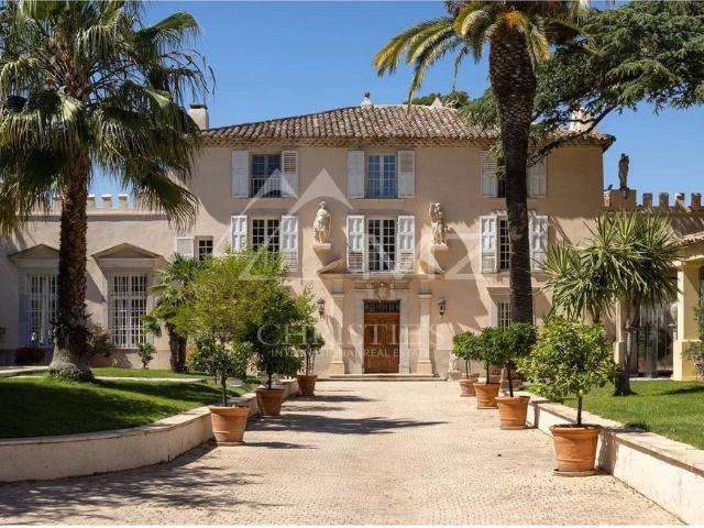 Prestigieux château en vente Saint Cyr sur Mer, France