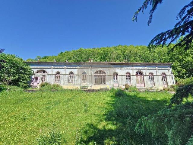 Prestigieux château en vente Saint Laurent de Neste, France