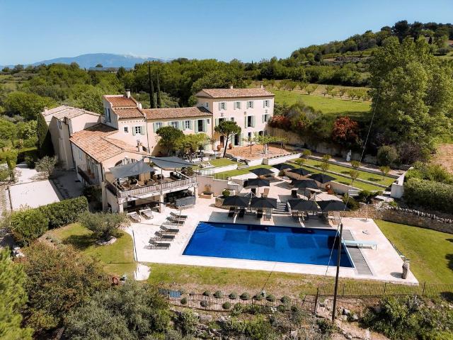 Prestigieux château en vente Venasque, Provence Alpes Côte d'Azur