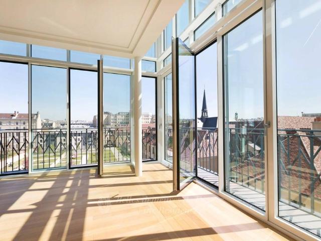 Prestigieux duplex de 226 m2 en vente Tour Eiffel, Invalides – Ecole Militaire, Saint Thomas d’Aquin, Paris, Île de France