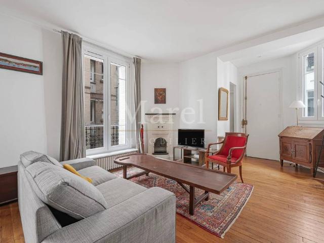Prestigieux duplex de 71 m2 en vente Motte Picquet, Commerce, Necker, Paris, Île de France