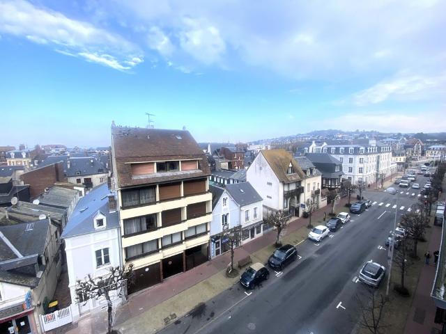 Prestigieux duplex de 74 m2 en vente Deauville, Normandie