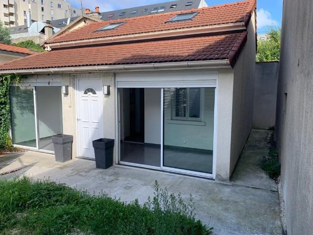 Prestigieux immeuble de rapport en vente à Alfortville, Île de France