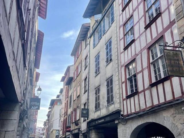 Prestigieux immeuble de rapport en vente à Bayonne, France