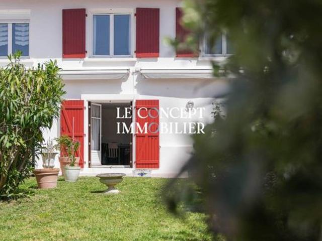 Maison de 5 pièces de luxe en vente à Biarritz, France