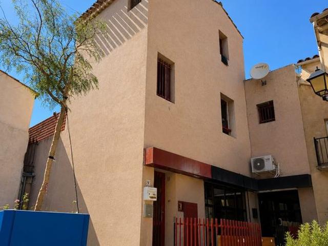 Prestigieux immeuble de rapport en vente à Istres, Provence Alpes Côte d'Azur