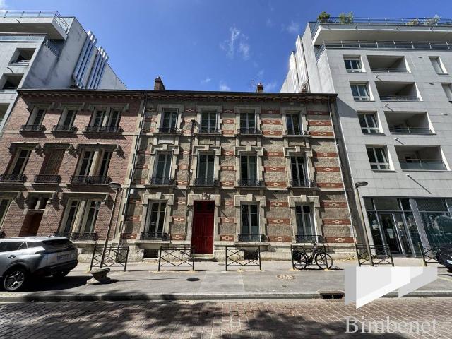 Prestigieux immeuble de rapport en vente à Orléans, France