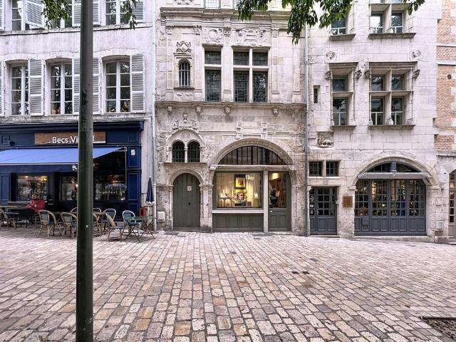 Prestigieux immeuble de rapport en vente à Orléans, France