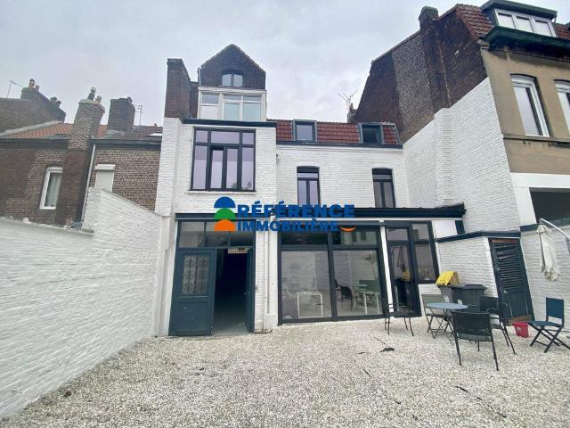 Prestigieux immeuble de rapport en vente à La Madeleine, France