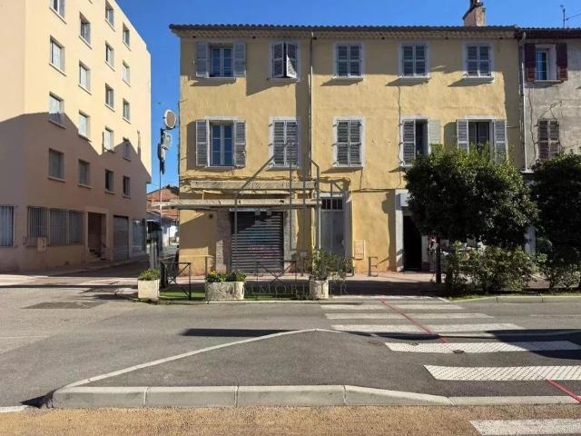 Prestigieux immeuble de rapport en vente à La Seyne sur Mer, France