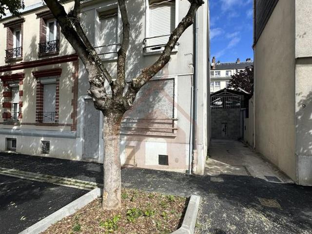 Prestigieux immeuble de rapport en vente à Le Kremlin Bicêtre, Île de France