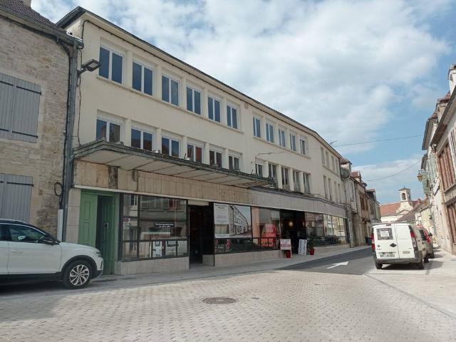 Prestigieux immeuble de rapport en vente à Montbard, Bourgogne Franche Comté