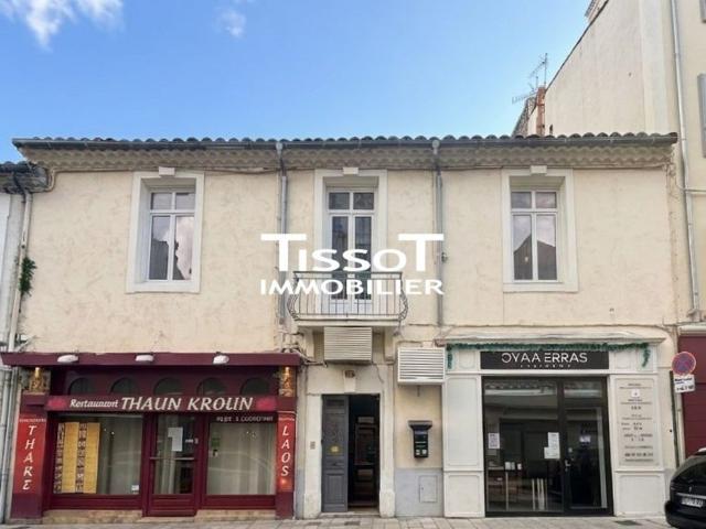 Prestigieux immeuble de rapport en vente à Nîmes, Occitanie