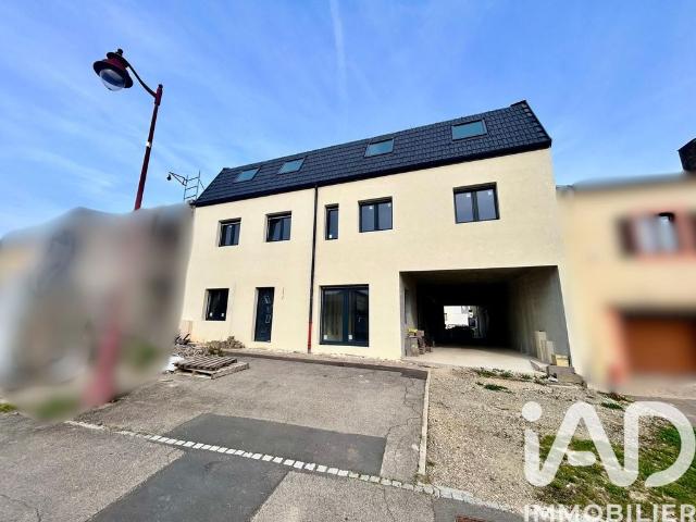 Prestigieux immeuble de rapport en vente à Stuckange, Grand Est