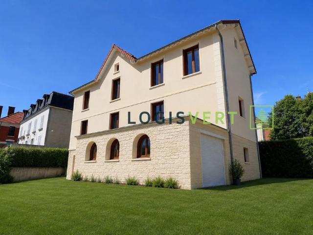 Prestigieux immeuble de rapport en vente à Palaiseau, France