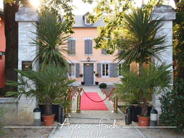 Prestigieux immeuble de rapport en vente à Tarbes, France