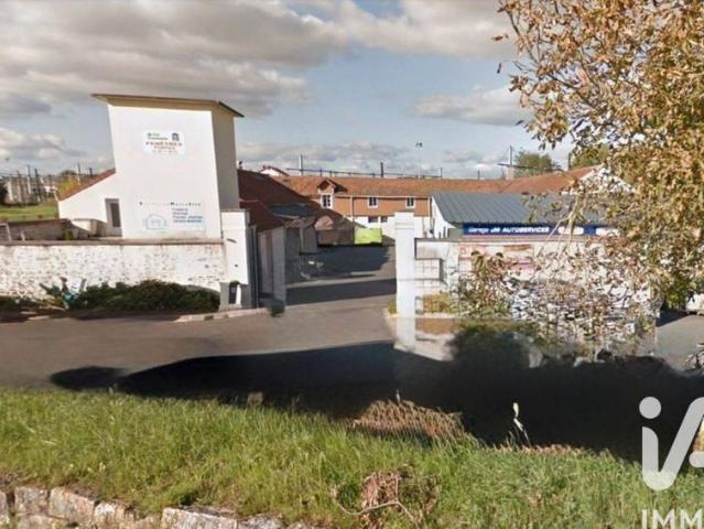 Prestigieux immeuble de rapport en vente à Varennes sur Seine, Île de France