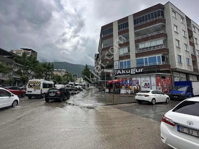 Prestij Gruptan Merkezi Konum'da Muhteşem Geniş 3+1 Daire
