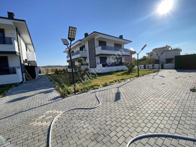 Prestijden Denize 500 Metre Yazlık Tipi Site İçi 1+1 Daire