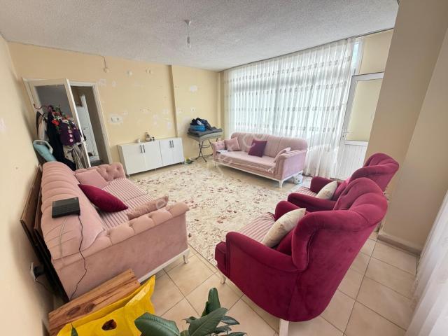 Prestij'den Hamidiye'de Köşebaşı Asansörlü Geniş 3+1 Daire