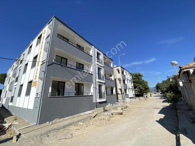 Prestijden Kemalpaşa Hastane Bölgesinde Asansörlü 2+1 Daire