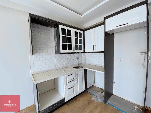 Prestij'den Stadyum Karşısı İskanlı Az Katlı Satılık Lüks 1+1