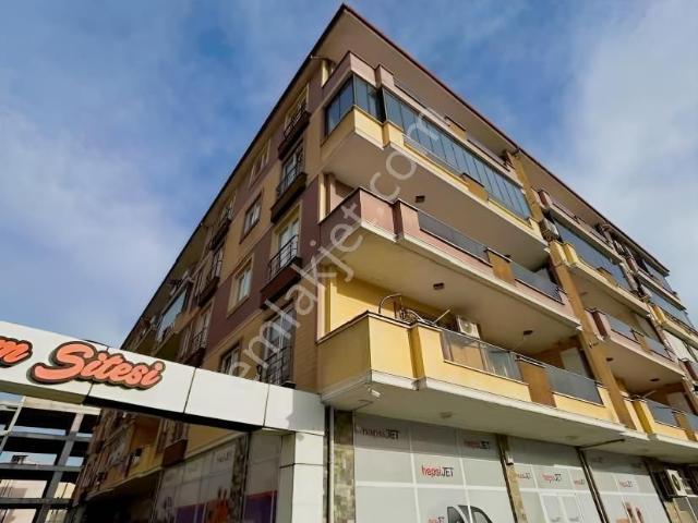 Prestijden Satılık Ara Kat Asansörlü 2+1 Daire