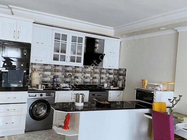 Prestij'den Tömük'te 8 Yaşın'da Havuzlu Site'de Full Eşyalı 2+1