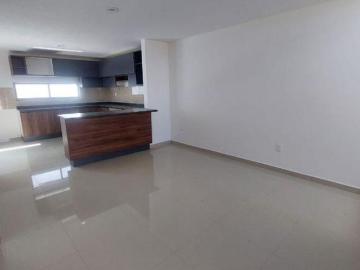 PRIVADA CON AMENIDADES AL SUR DE PACHUCA CON ALBERCA. RESIDENCIA DE 164M2 TERRENO. 3 REC 2 NIVELES