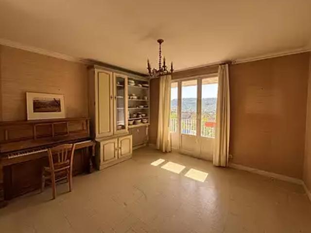 Privas 07000 Achat / Vente appartement 4 pièces t4 au dernier étage