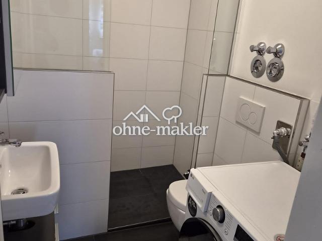 Privatverkauf Wertstabiles Investment: Frisch renovierte 3 Zi Wohnung mit Indexmiete