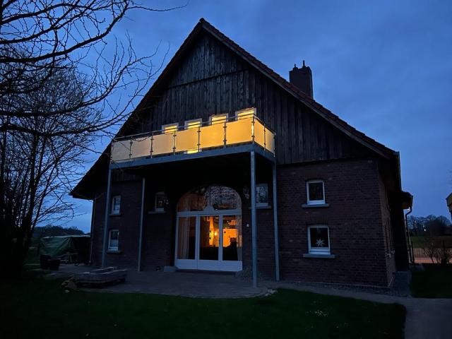 Privatverkauf Zweifamilienhaus im Landhausstil in Melle Hoyel