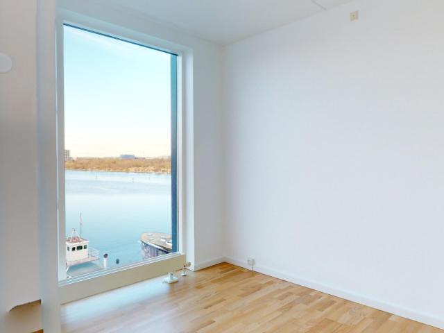 Privat tagterrasse og skøn udsigt til kanalerne