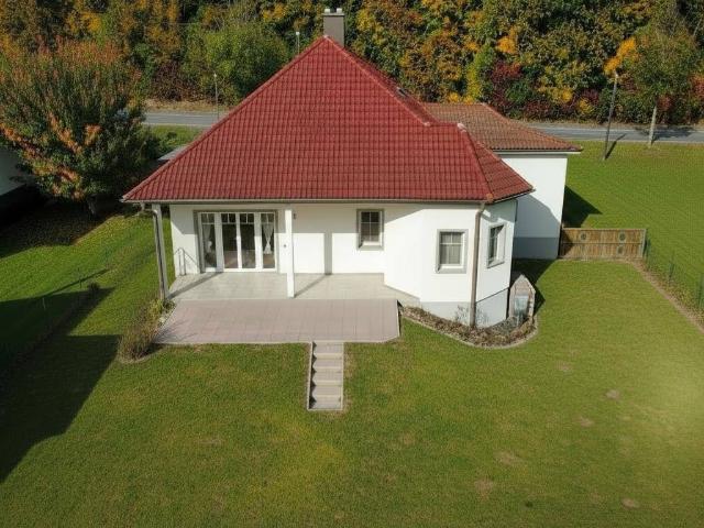 Privat zu verkaufen: Großzügiges Einfamilienhaus mit Garten & moderner Ausstattung