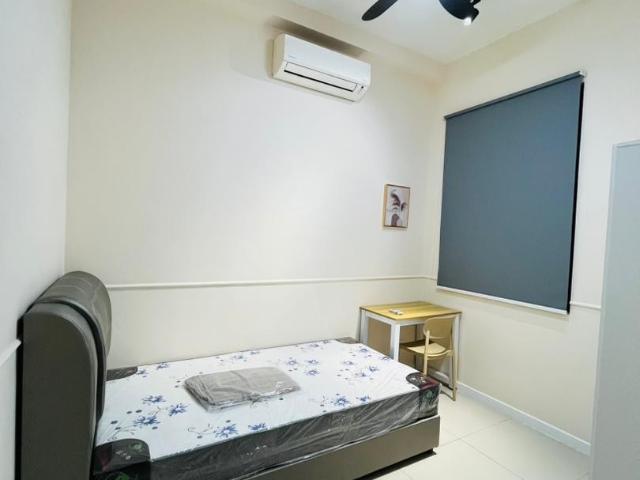 Private Middle Room at Fortune Perdana Lakeside, Kepong