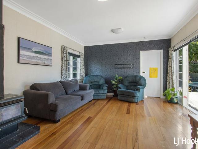 Private North End Retreat Just Moments from Waihi Beach